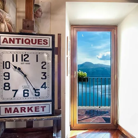 Atlantis Castelgandolfo Guest house 2*
