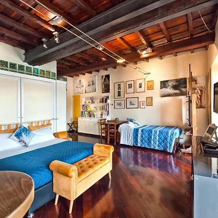 Atlantis Castelgandolfo Guest house