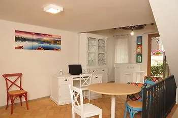 Affittacamere Atlantis Castelgandolfo 3*