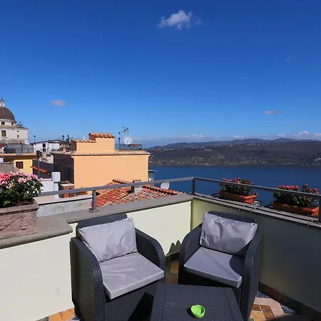 Affittacamere Atlantis Castelgandolfo 2*
